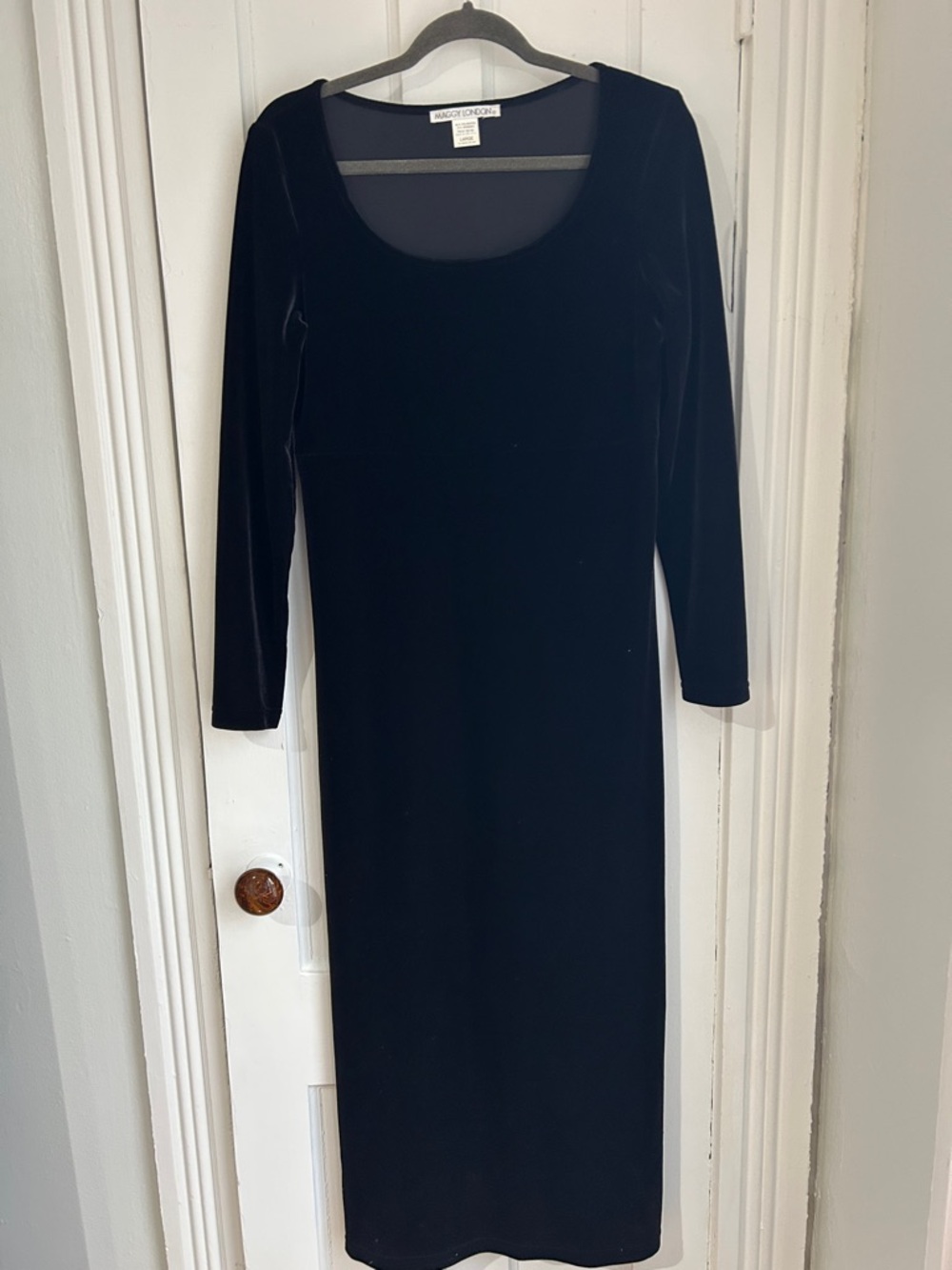 Maggy London Black Velvet Long Sleeve Maxi Dress